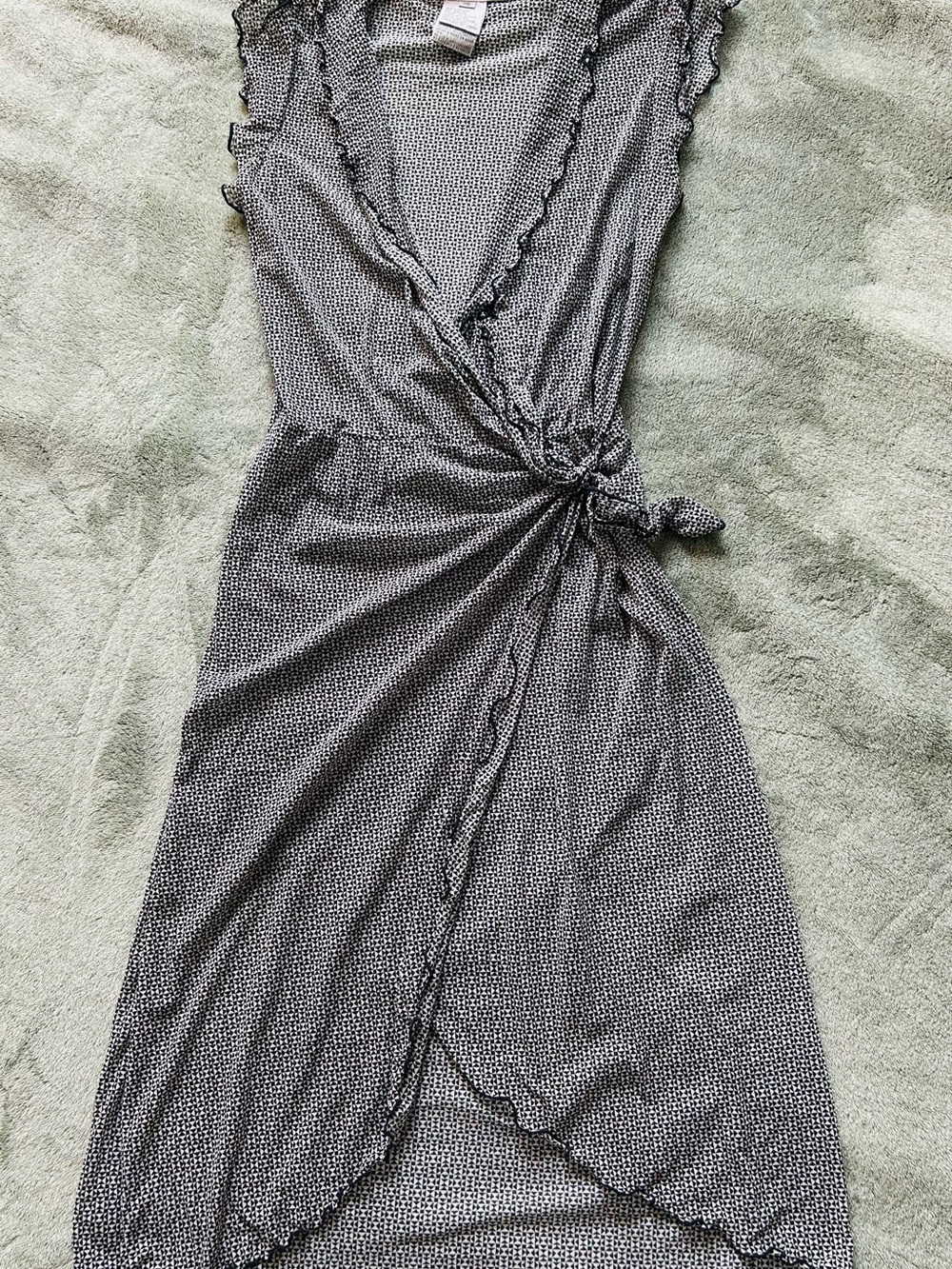 Nine West sleeveless wrap dress